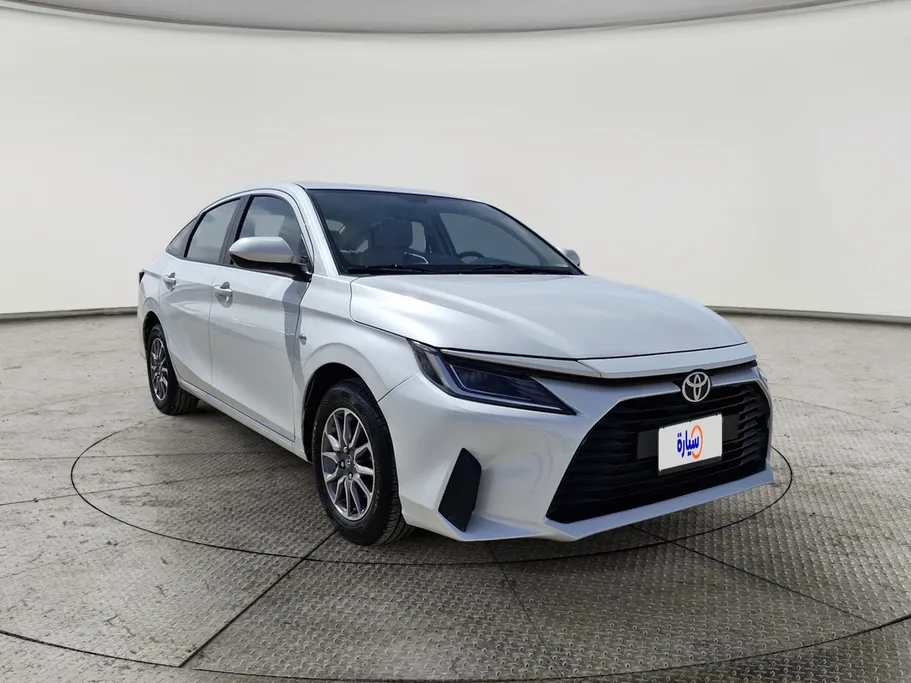 2023 Toyota Yaris  Y 