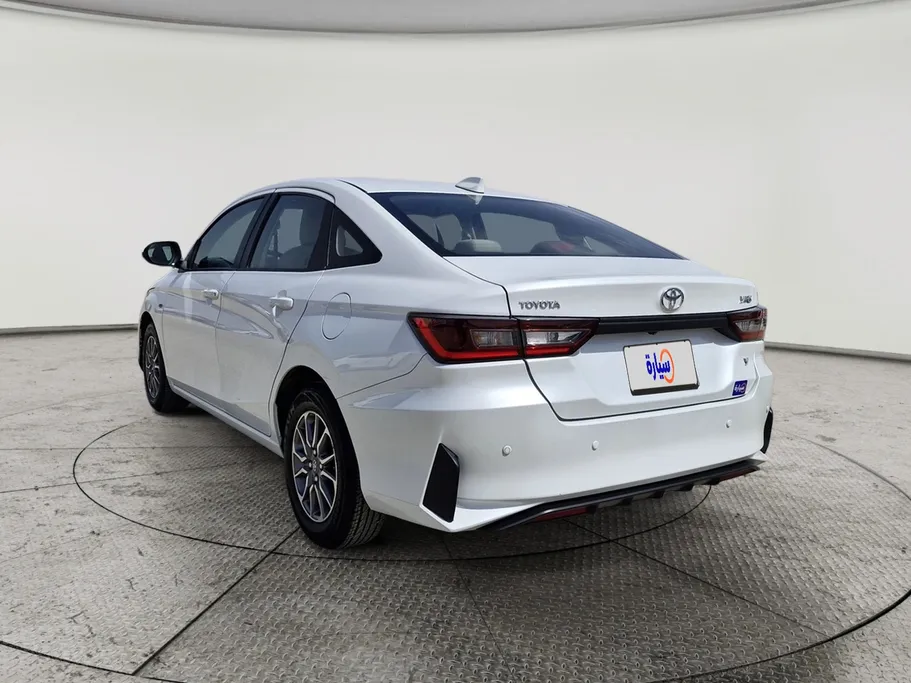 2023 Toyota Yaris  Y 