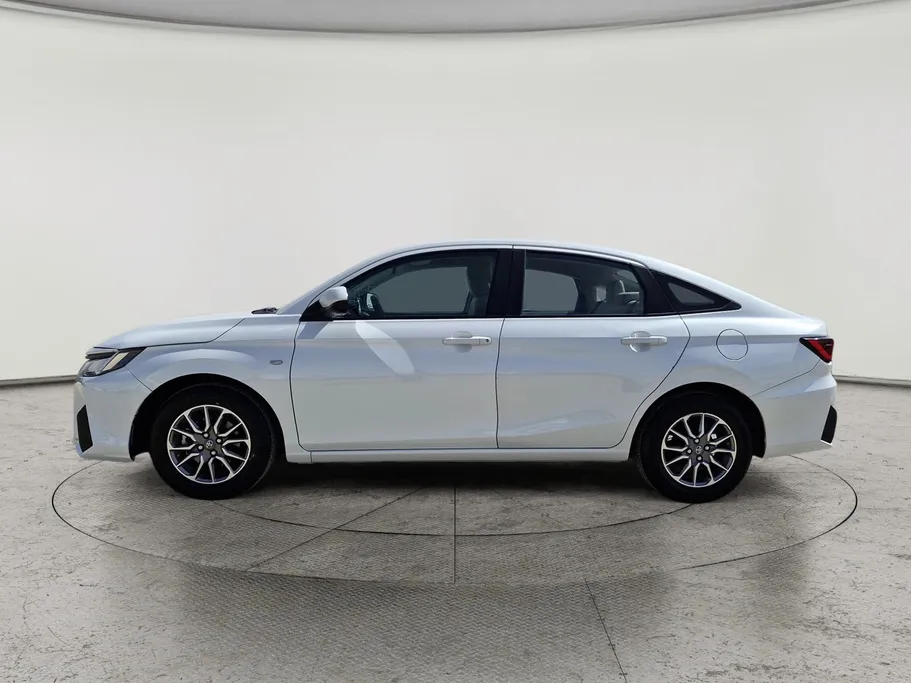 2023 Toyota Yaris  Y 