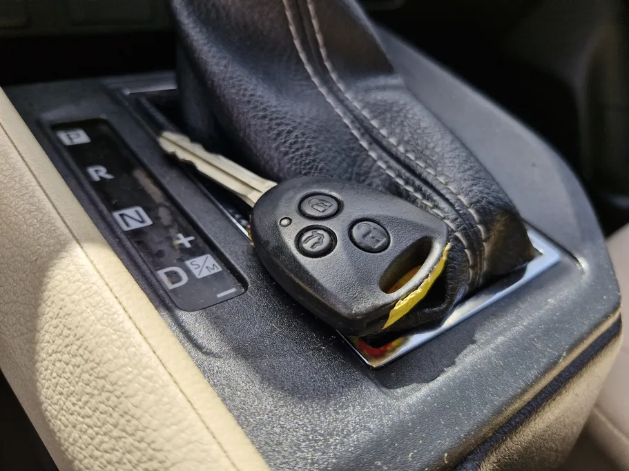 تويوتا يارس Y 2023 