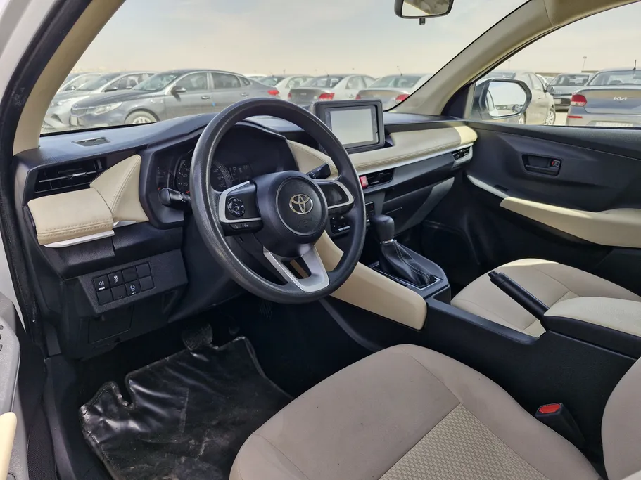 تويوتا يارس Y 2023 