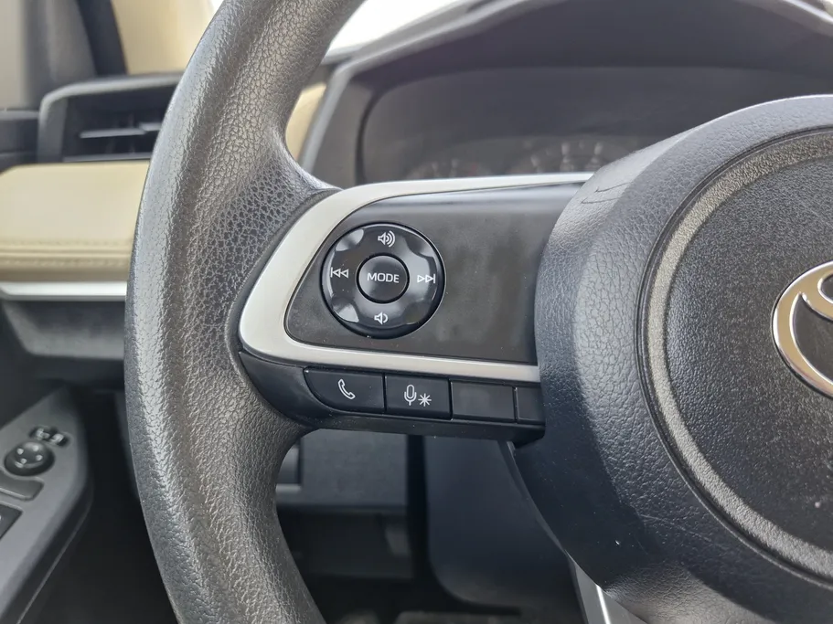 تويوتا يارس Y 2023 