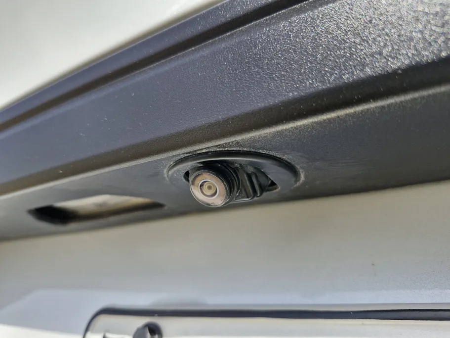 تويوتا يارس Y 2023 