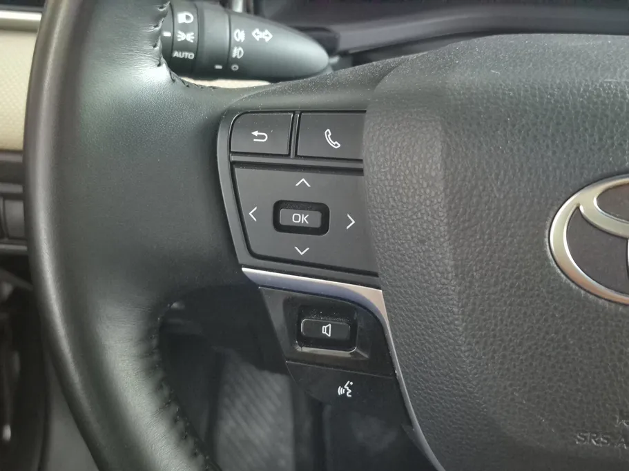 2025 Toyota Camry  LE 