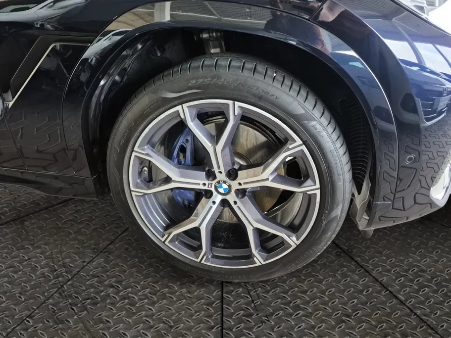 2023 BMW X Series 6 xDrive 40i 