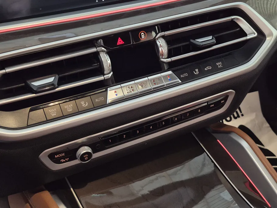 2023 BMW X Series 6 xDrive 40i 