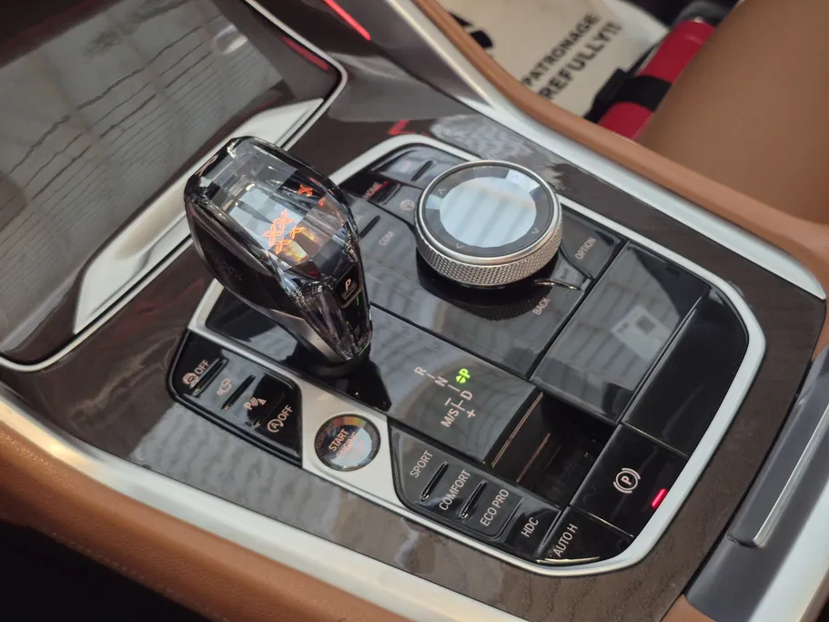 2023 BMW X Series 6 xDrive 40i 