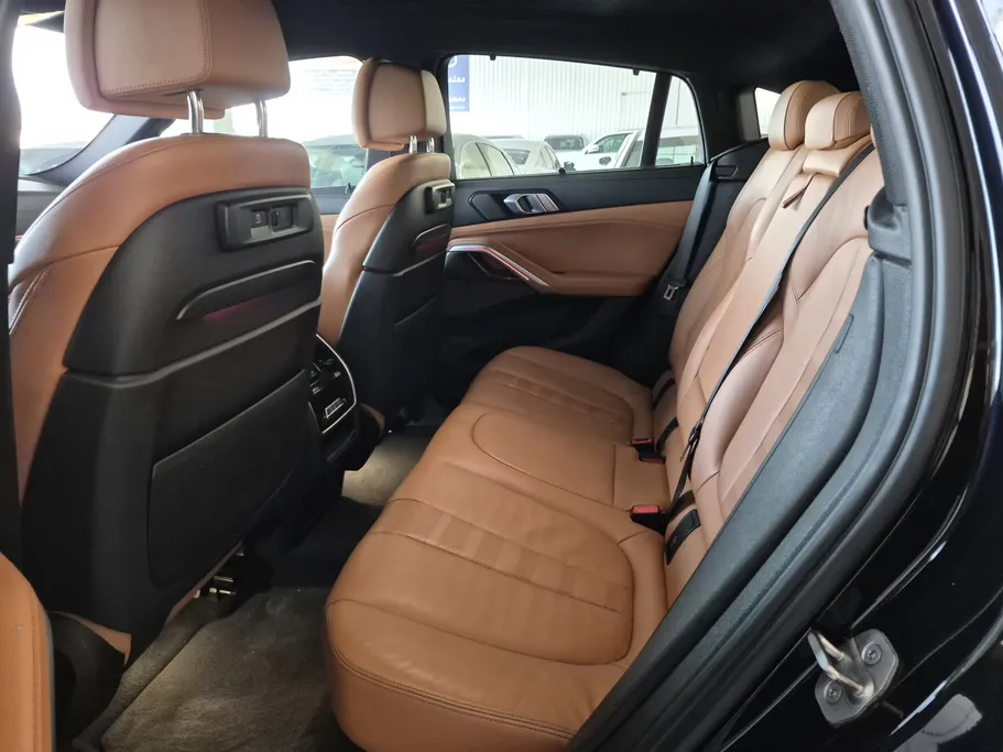 2023 BMW X Series 6 xDrive 40i 