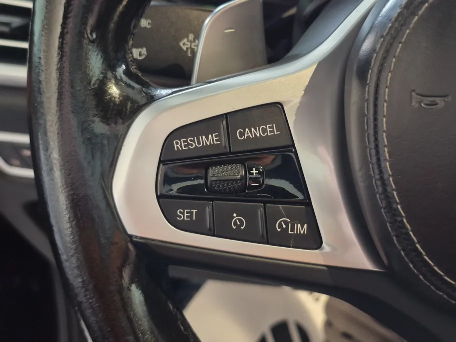 2023 BMW X Series 6 xDrive 40i 