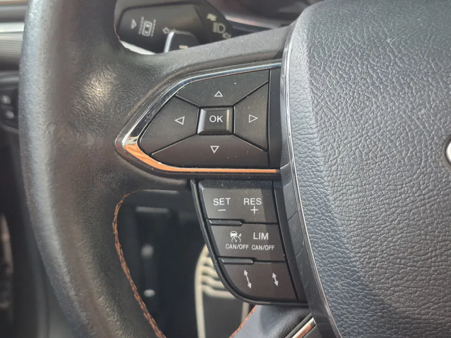 فورد تورس تيتانيوم 2022 