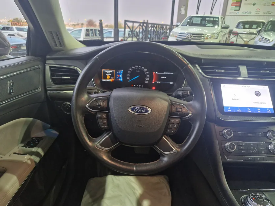 2022 Ford Taurus Ambiente 