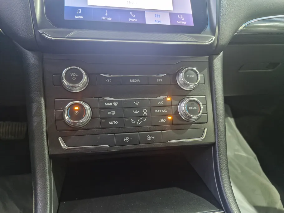 2022 Ford Taurus Ambiente 