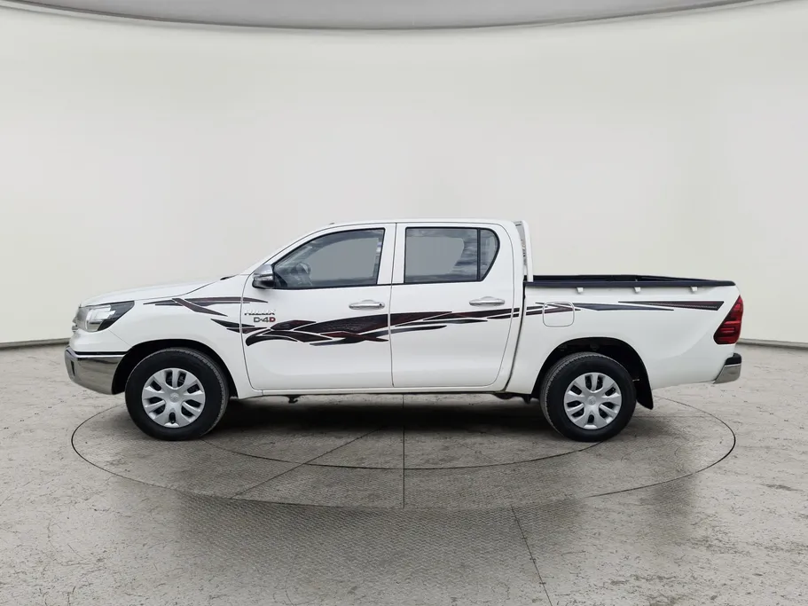 2022 Toyota Hilux DC 4x2 Diesel 