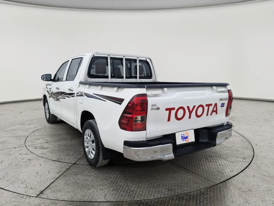 2022 Toyota Hilux DC 4x2 Diesel 