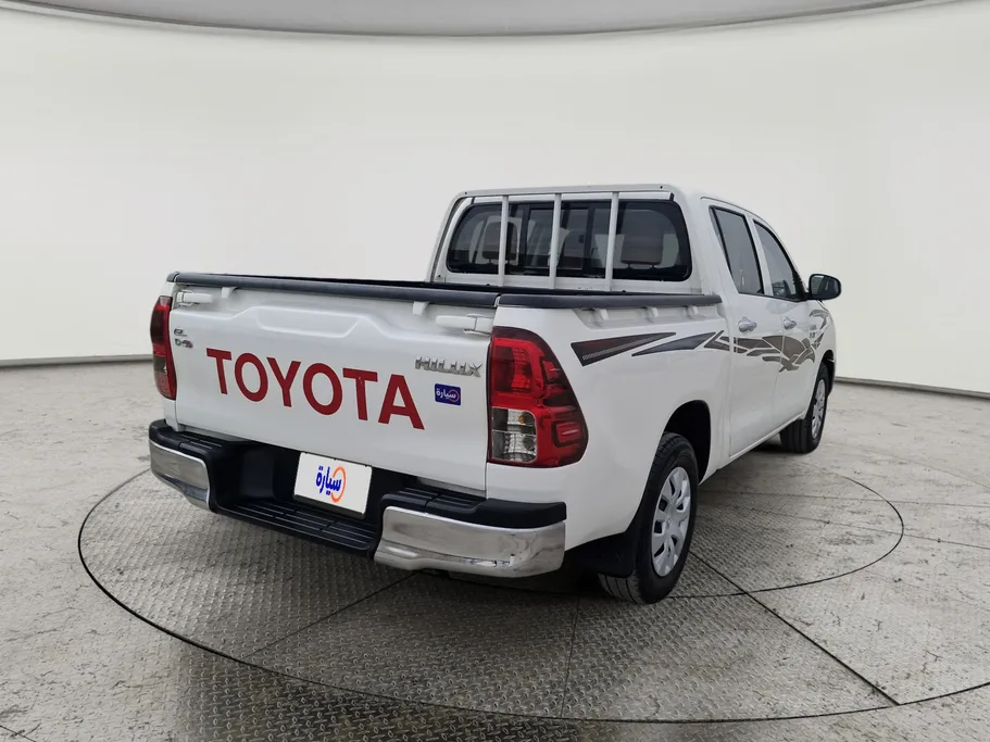 2022 Toyota Hilux DC 4x2 Diesel 