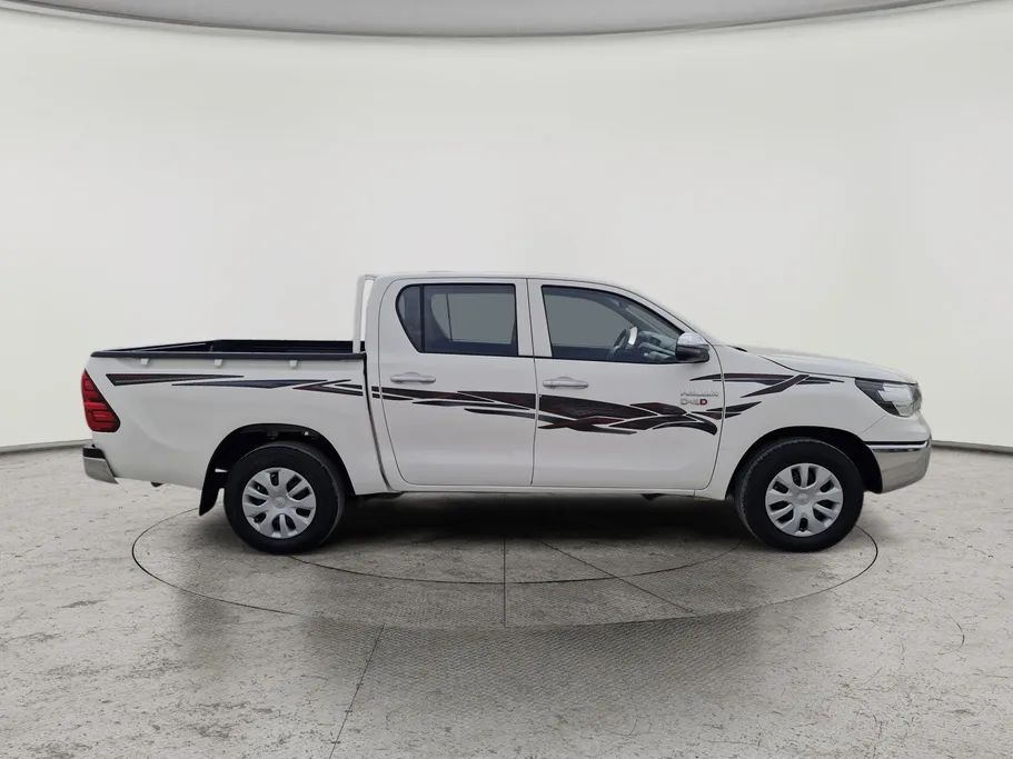 2022 Toyota Hilux DC 4x2 Diesel 