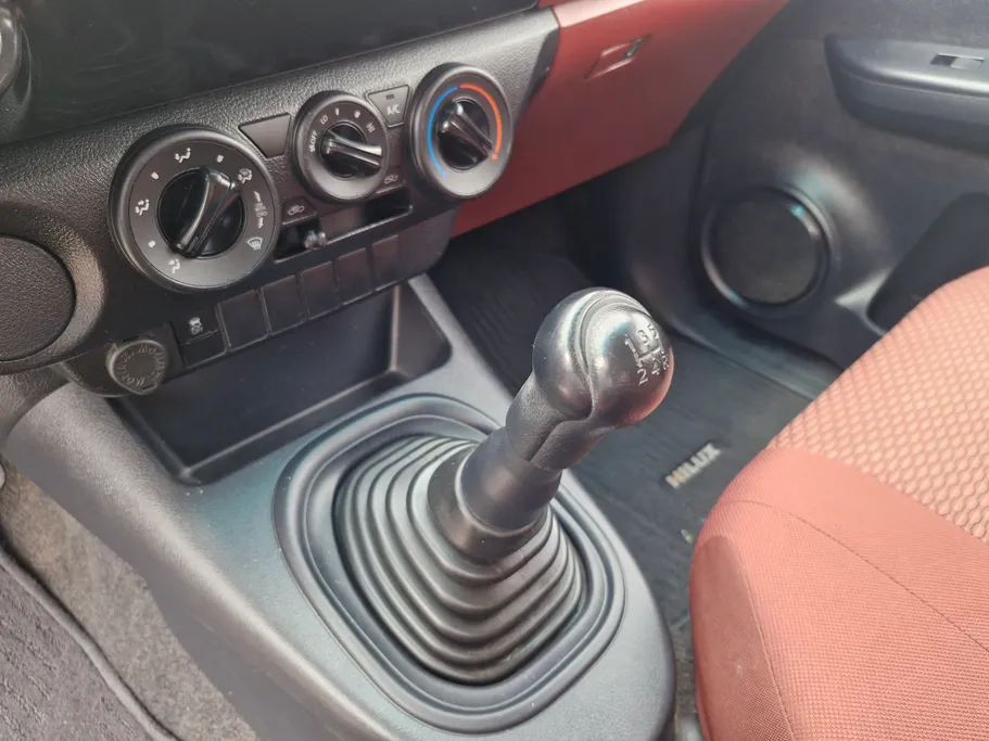 2022 Toyota Hilux DC 4x2 Diesel 