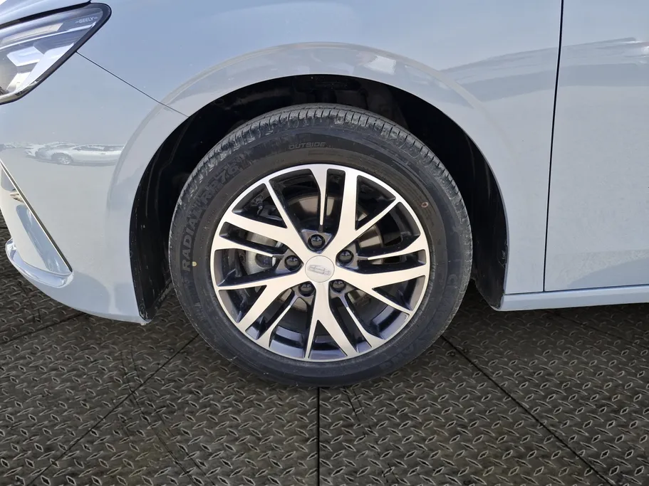 2025 Geely Emgrand GS 