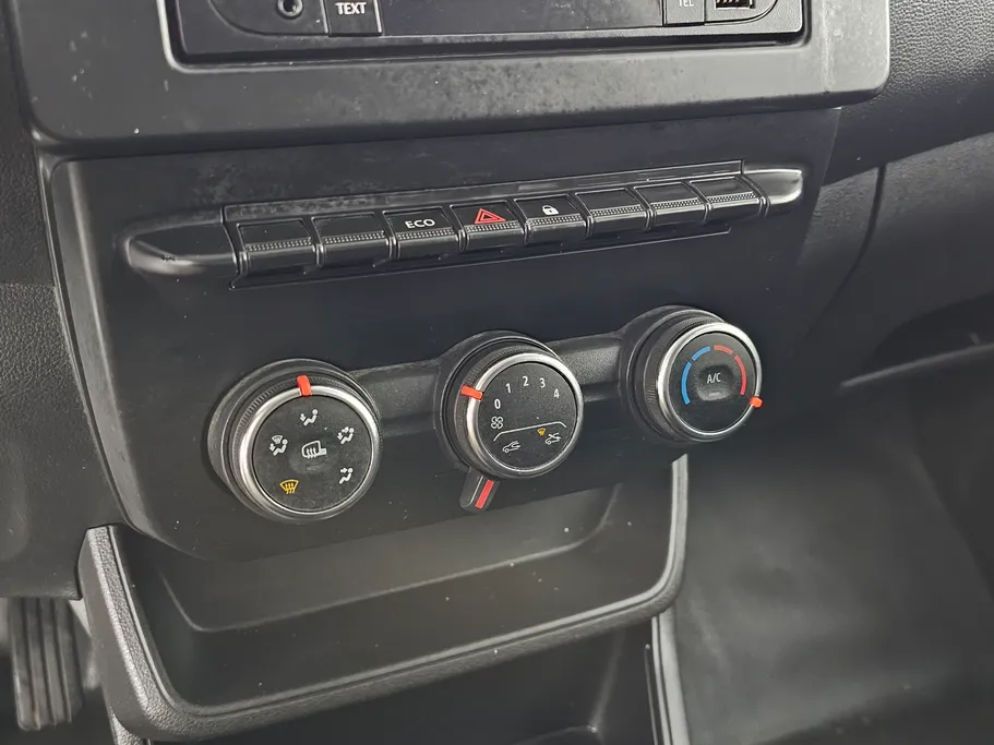 رينو اكسبرس فان 2024 