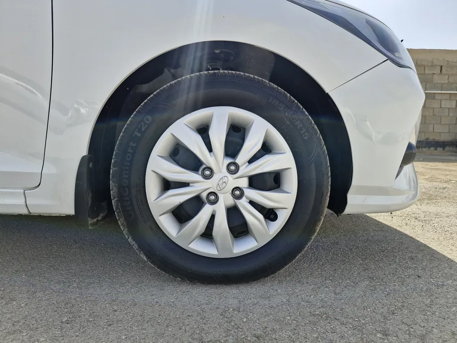 هيونداي اكسنت سمارت 2023 