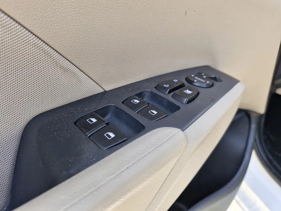 هيونداي اكسنت سمارت 2023 