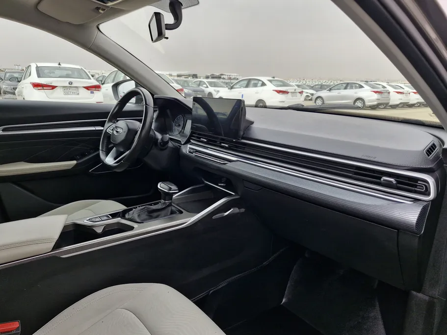 جيلي امجراند GS 2024 