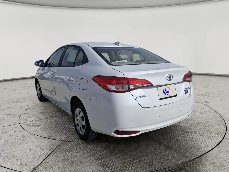 تويوتا يارس Y 2022 