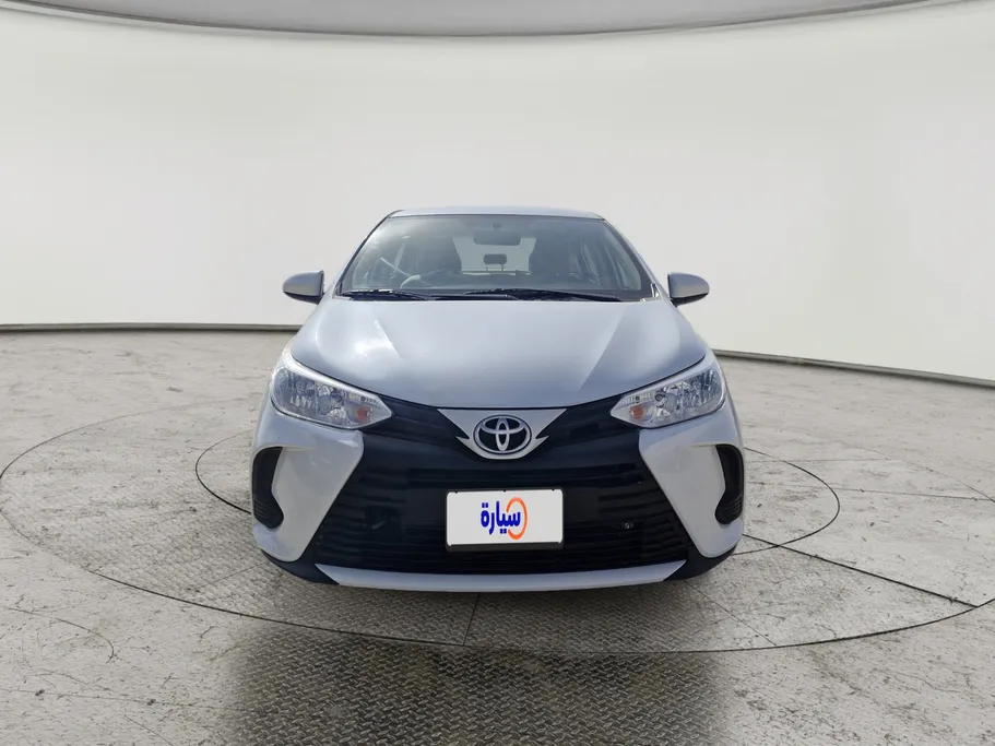 تويوتا يارس Y 2022 