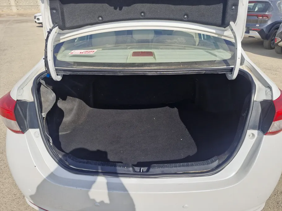 تويوتا يارس Y 2022 