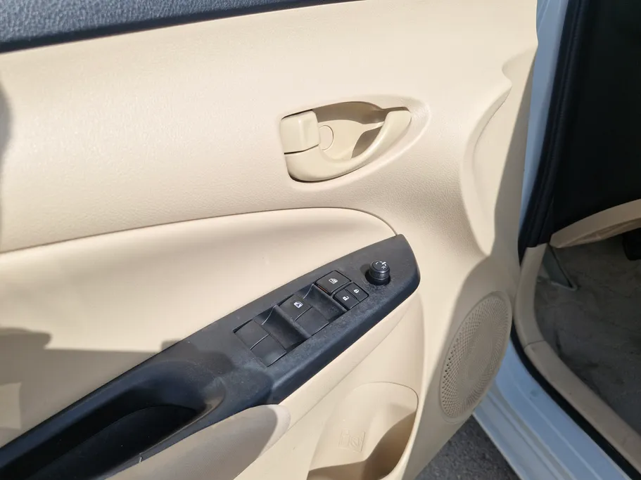 تويوتا يارس Y 2022 