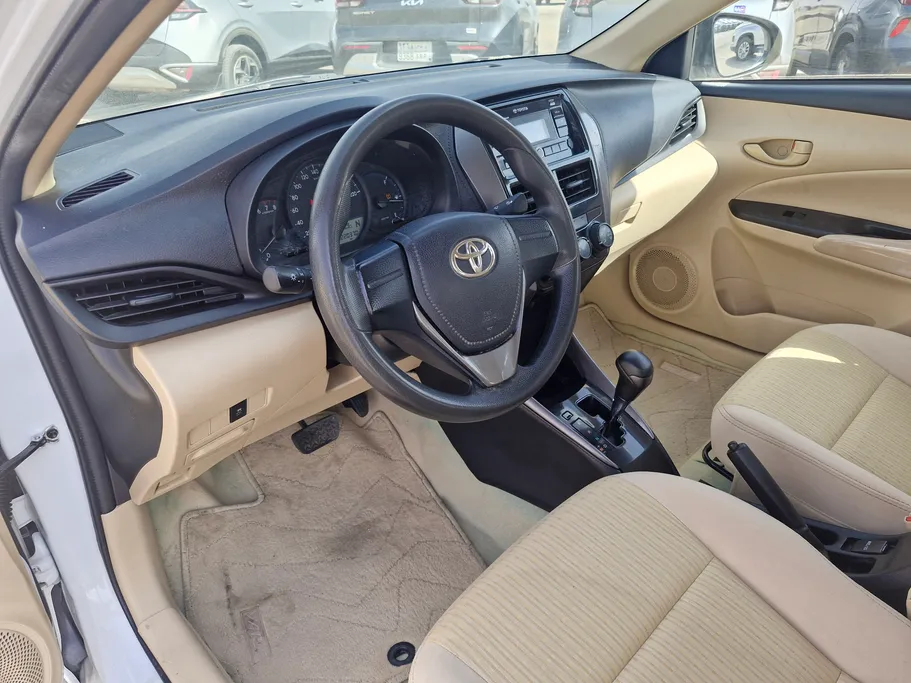 تويوتا يارس Y 2022 