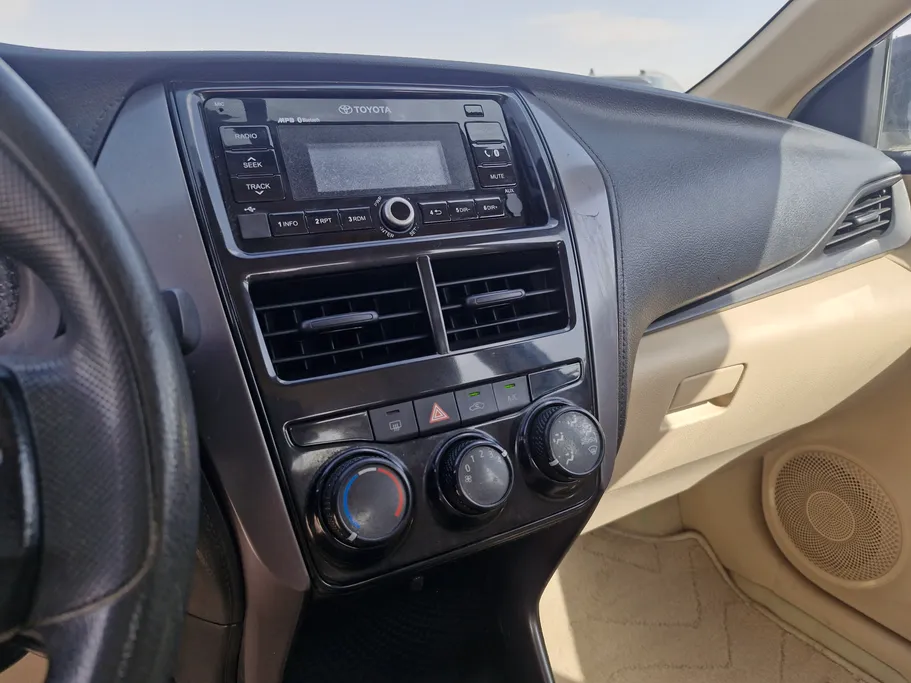 تويوتا يارس Y 2022 