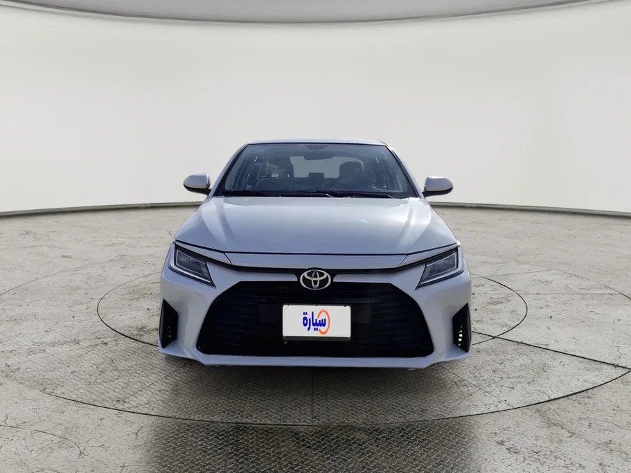 2023 Toyota Yaris  Y 