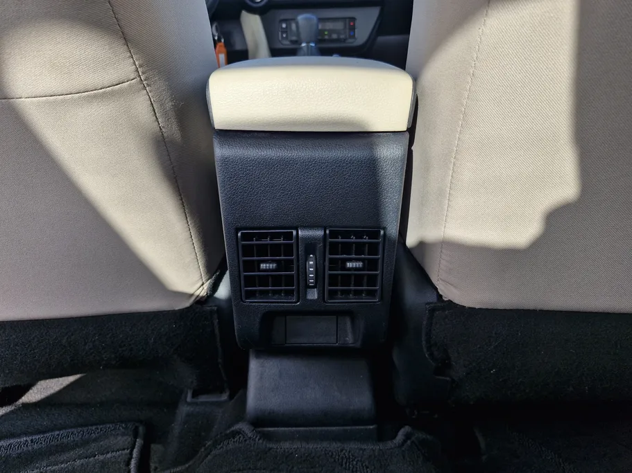 2023 Toyota Yaris  Y 