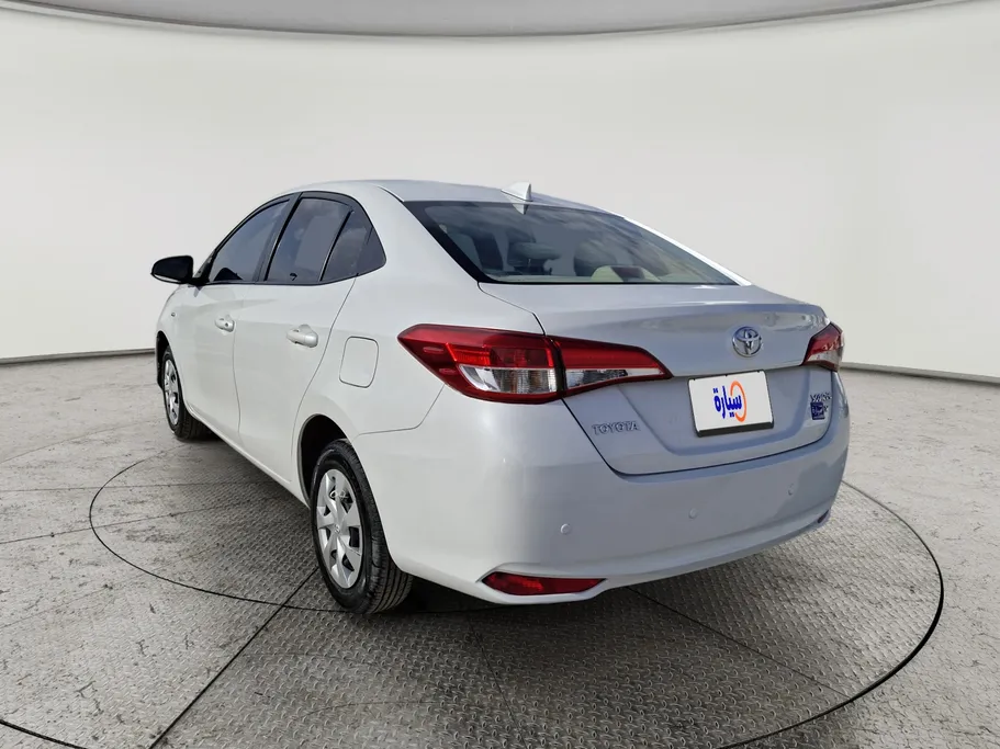 2022 Toyota Yaris  Y 