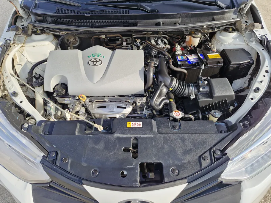 2022 Toyota Yaris  Y 