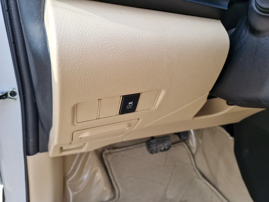 2022 Toyota Yaris  Y 