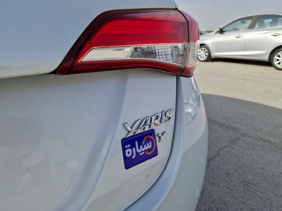 2022 Toyota Yaris  Y 