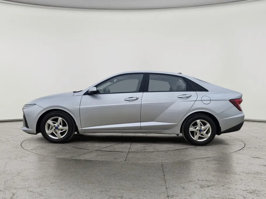 2024 Hyundai Accent Fleet 