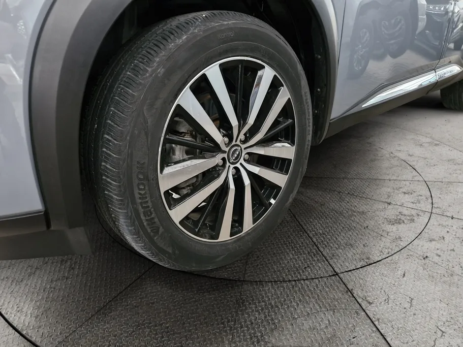 نيسان باثفندر SL 2023 