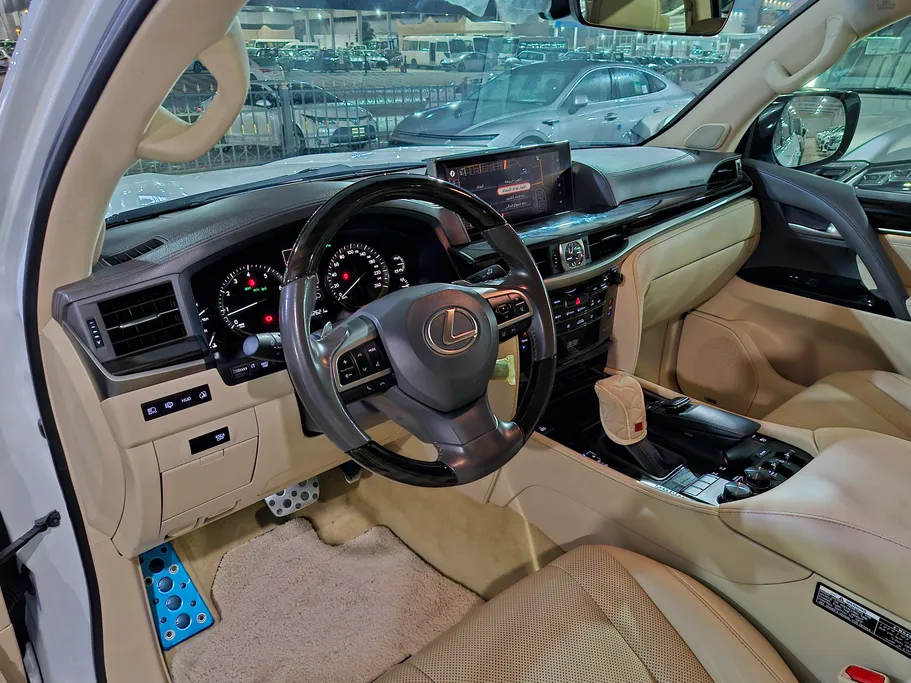 2021 Lexus LX 570 S 