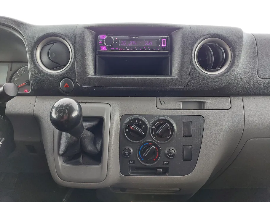 نيسان باص اورفان NV350 2021 