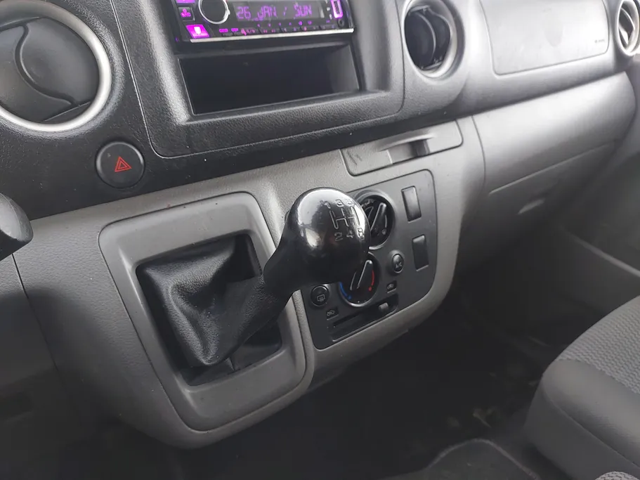 نيسان باص اورفان NV350 2021 