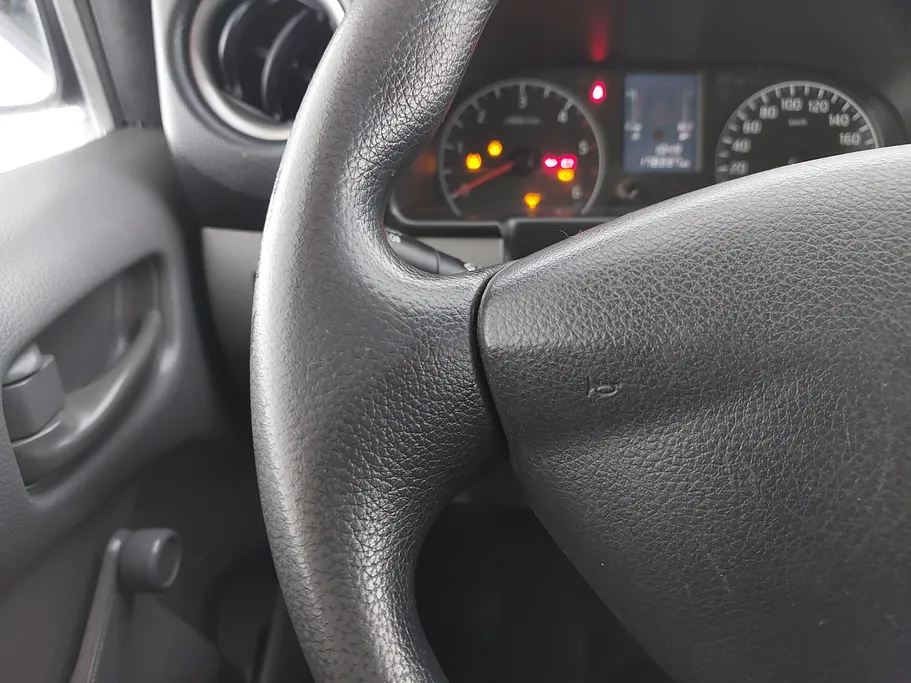 نيسان باص اورفان NV350 2021 