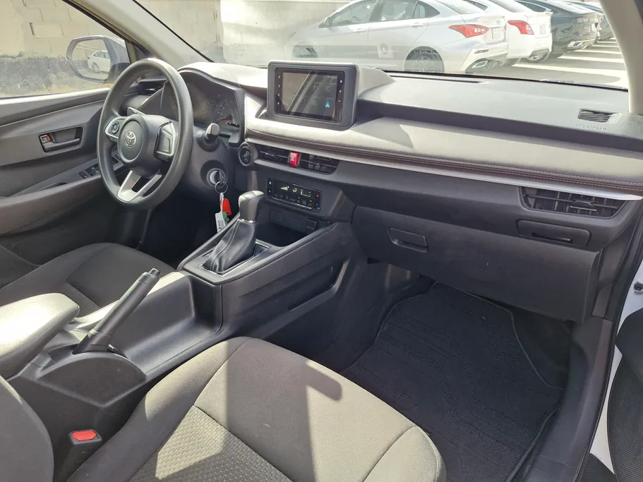 تويوتا يارس Y 2024 