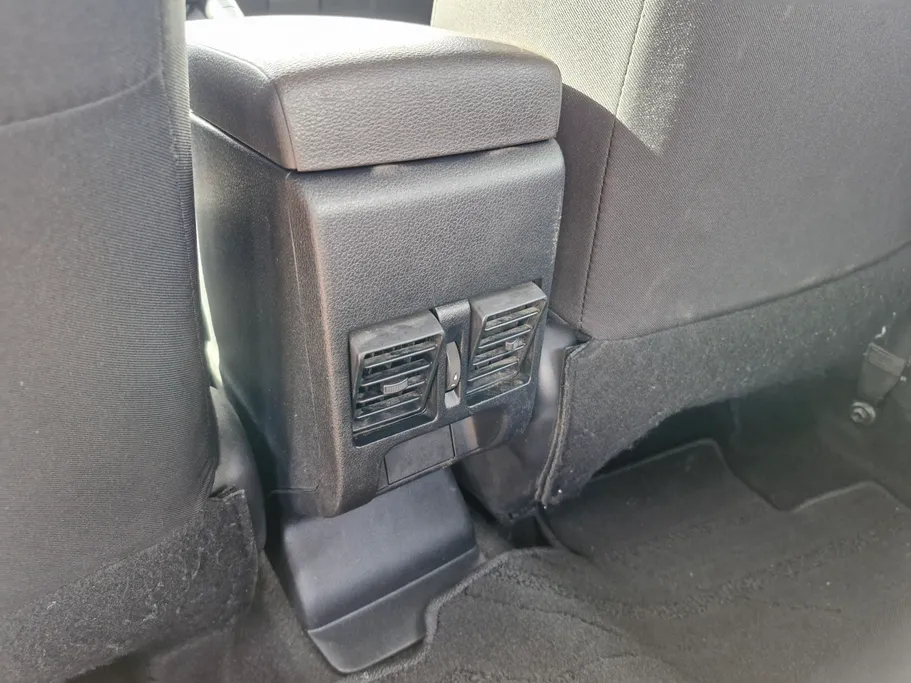 تويوتا يارس Y 2024 