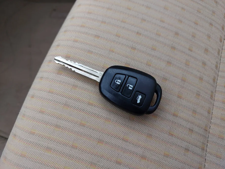 2022 Toyota Yaris  Y 