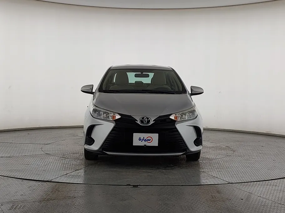 2022 Toyota Yaris  Y 