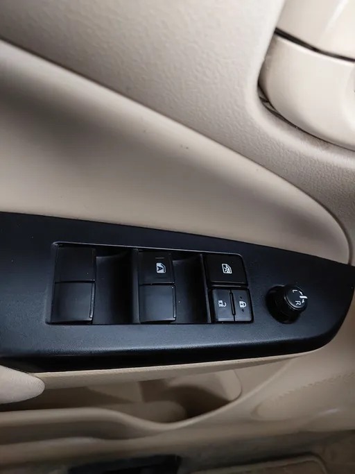 2022 Toyota Yaris  Y 