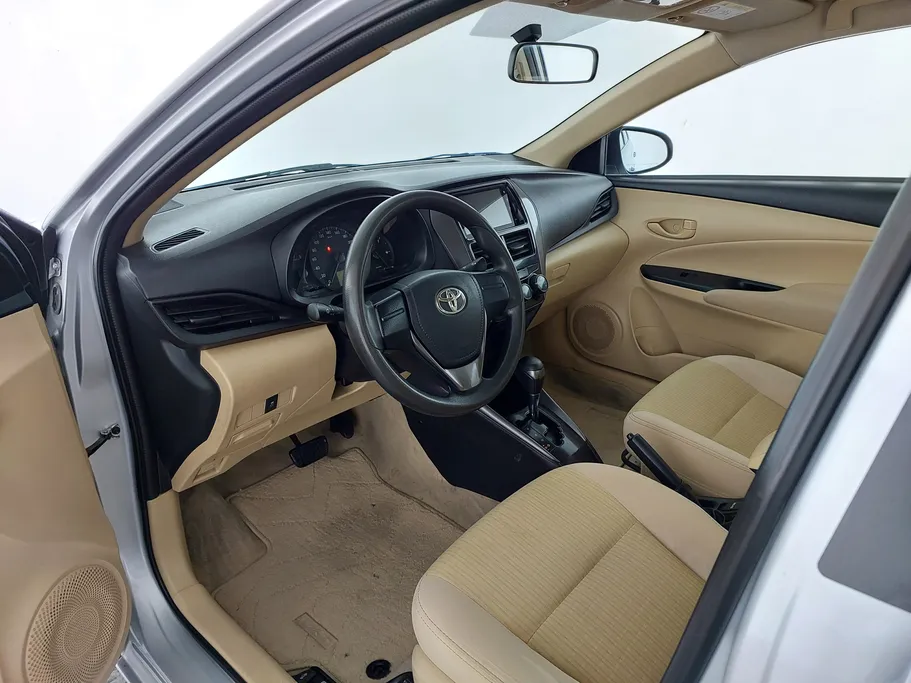 2022 Toyota Yaris  Y 